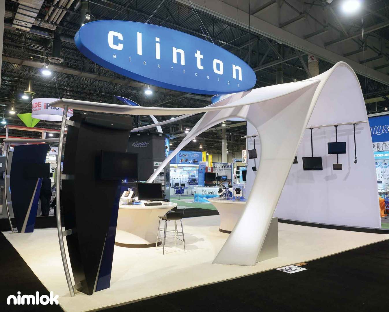 Clinton Electronics 20x20 Island